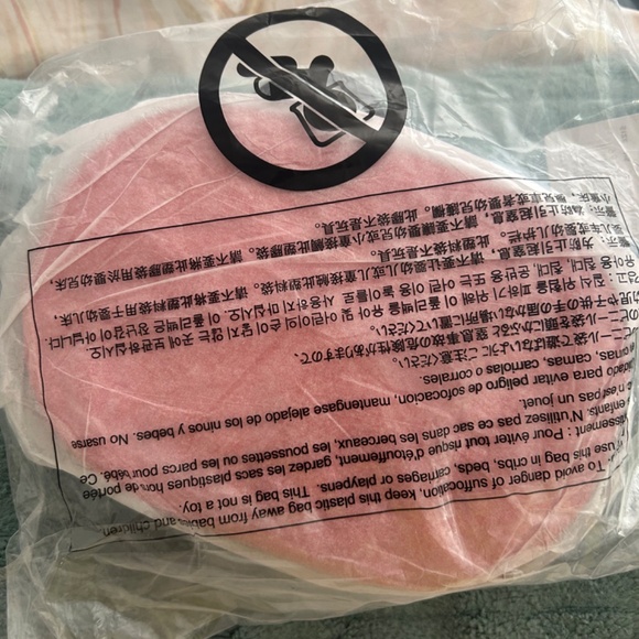 MK Jet Set Medium Crossbody - Picture 2 of 3